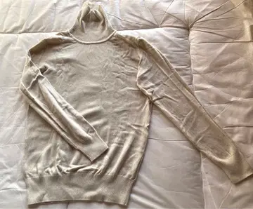 Sisam 오가닉 베이지 하이넥 스웨터 사이즈 2