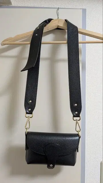 놈브르 임페어 숄더백