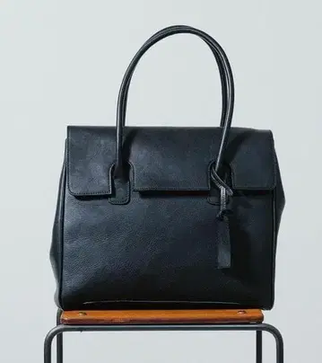 바다 그림 가방 제작 하이 그레이드 가죽 플랩 백 M 컨디션 최상