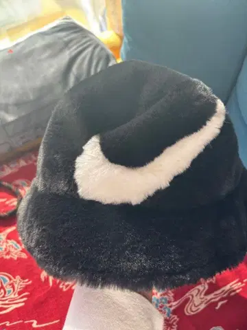 나이키 에이펙스 버킷 햇 L 사이즈 블랙/화이트