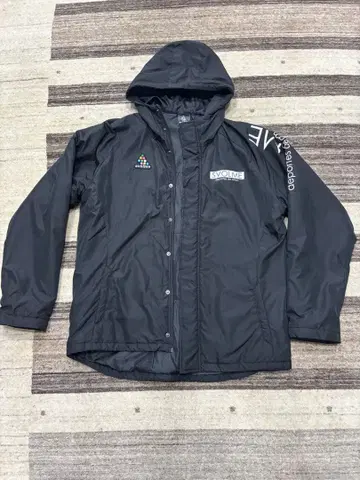 EVOLVE 후드 부착 블랙 다운 자켓