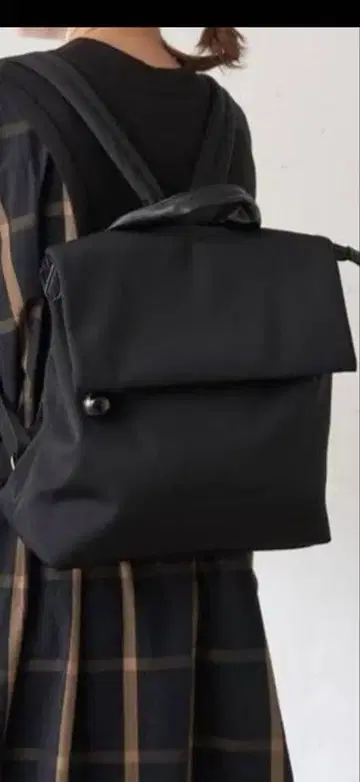 [ 새상품급 ] ear PAPILLONNER 발수 수지 볼 미디엄 백팩