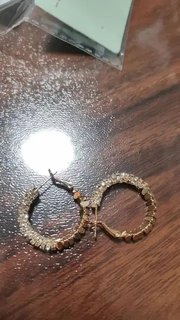 크리스탈 장식 골드 후프 귀걸이