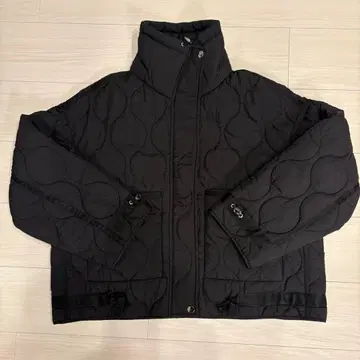 ZARA 블랙 퀼팅 숏 자켓