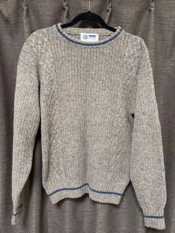 리브 편직 그레이 스웨터