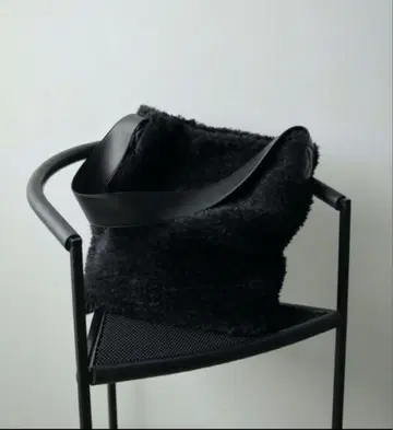 안누크 anuke 블랙 퍼 숄더백