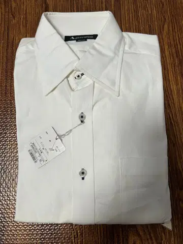 아쿠아 스큐텀 반팔 와이셔츠 화이트 M 택 포함 새상품