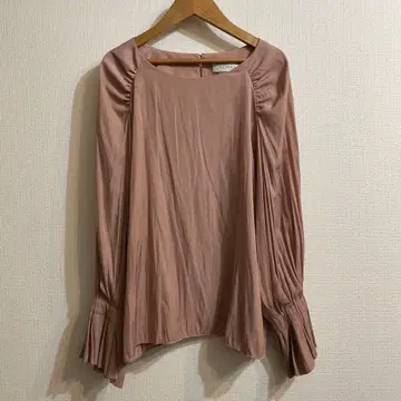 NEMIKA 더스티 핑크 플레어 소매 긴팔 블라우스 9-13호