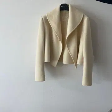 FOXEY 아이보리 숏코트