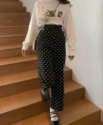 트리트 유어셀프 도트 팬츠
