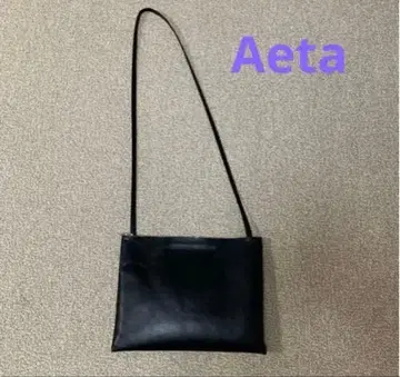 Aeta 블랙 숄더백