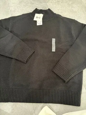 새상품 UNIQLO C 유니클로 로우 게이지 하이넥 스웨터 블랙 M