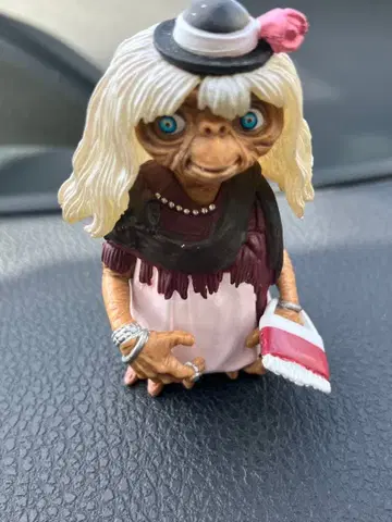 E.T. 피규어