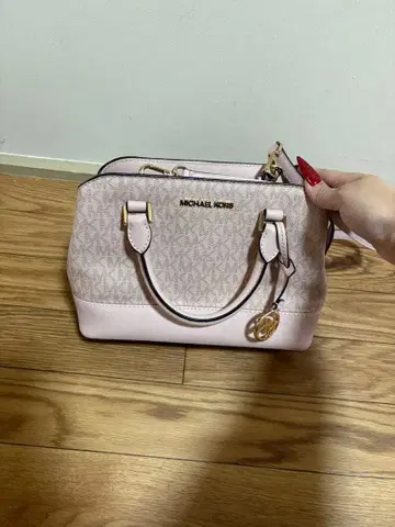 마이클코어스 핸드백