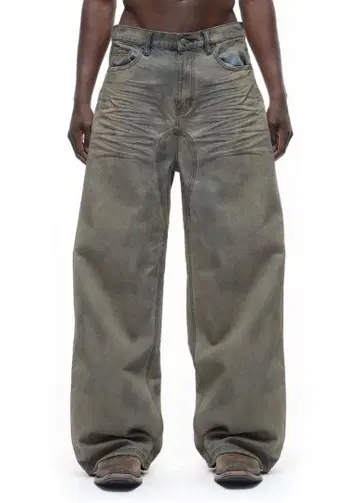 LOOSE EVERYDAY CONCRETE DUST DENIM