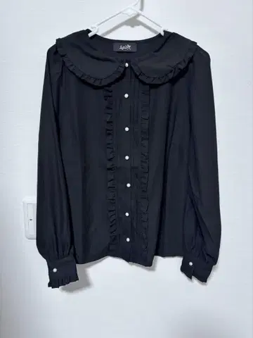 LAFARY 심플 블라우스 BLACK