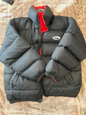 퍼스트다운 다운 자켓 L 사이즈 블랙/레드 리버서블