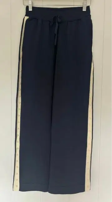 MUVEIL 라인 니트 팬츠 새상품