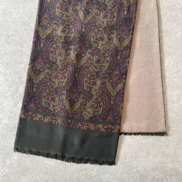 미사용 새상품 페이즐리 무늬 실크 x 캐시미어 머플러 다크 그린