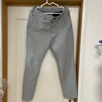 그레이 스웨트 팬츠 슬림핏