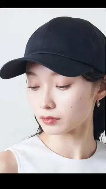 새상품급 말 유나이티드 애로우즈 로고 캡 블랙