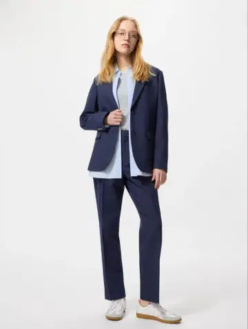 유니클로 칸도 슬림 팬츠 네이비