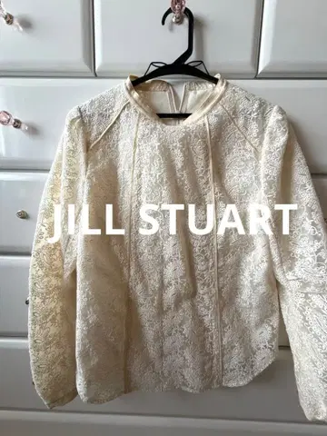 질스튜어트 블라우스