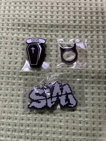 SiM DPF 가챠 반지 & 핀 배지 & 키링 세트