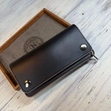 [ 트래커 지갑 롱 3층 ] 블랙 히메지 가죽 실버 YKK