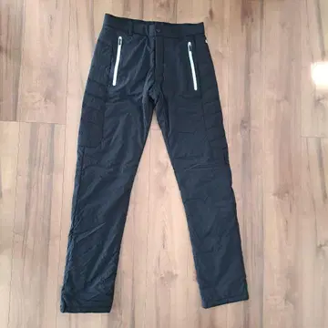 TaylorMade 블랙 퀼팅 팬츠