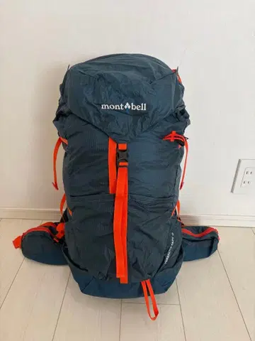 mont-bell VERSALITE PACK 30 네이비/오렌지