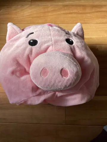 돼지 얼굴 플리스 모자