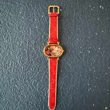 안나수이 손목시계