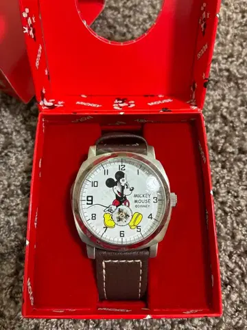 1월 5일까지 한정 가격 미키마우스 손목시계 가죽