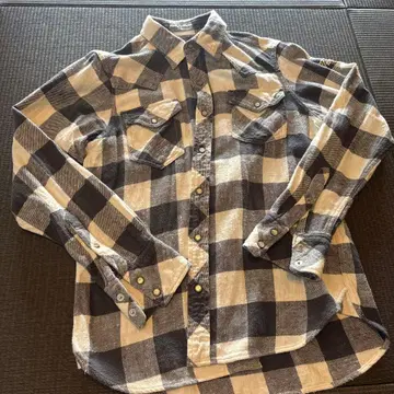 Tmt big holiday 긴팔 셔츠 블랙 화이트 체크