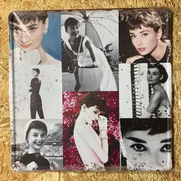 오드리 헵번 양철 간판