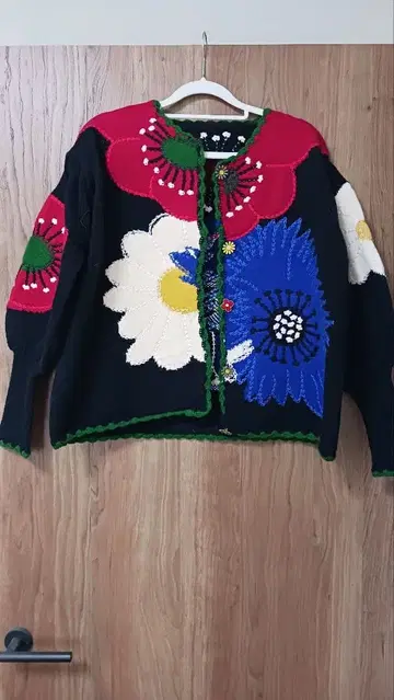 꽃무늬 니트 가디건