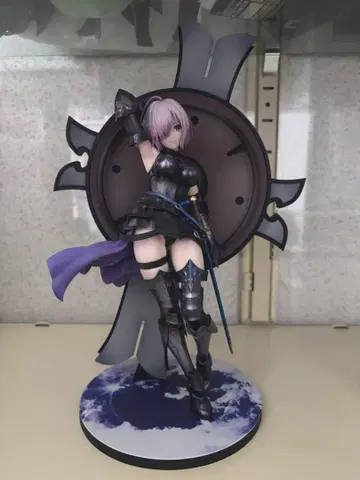 마슈 키리에라이트 피규어 스트롱거