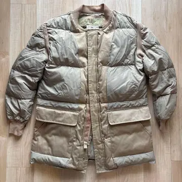 카니예 웨스트 착용 모델 베이지 퀼팅 다운 자켓 한국군