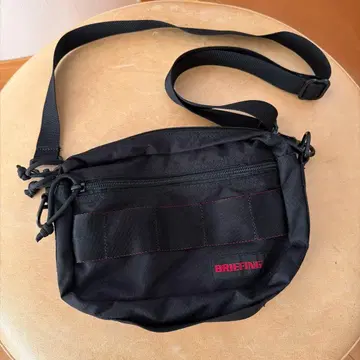BRIEFING 바디백 블랙
