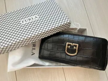 FURLA 크로커다일풍 블랙 장지갑
