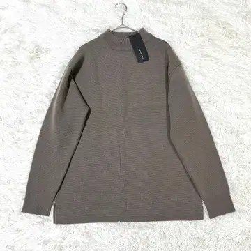 미사용 새상품 UNITED TOKYO 울 밀라노 리브 모크넥 니트