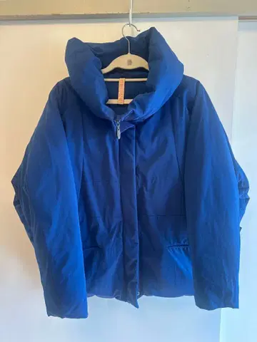 YOSOO 후드 부착 다운 자켓 블루