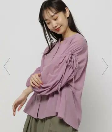 [ 새상품: 미사용 ] 니코앤드 소매 개더 리본 블라우스 프리 사이즈