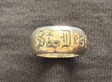 로리 로드킨 반지