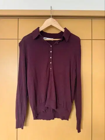 [ ZARA ] 와인 레드 니트 셔츠 긴팔 버튼 포함 퍼플
