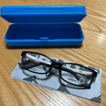 Zoff 안경 프렌치 플라스틱 케이스 포함