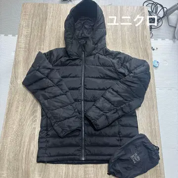 유니클로 울트라 라이트 다운 블랙 M 사이즈 주머니 포함
