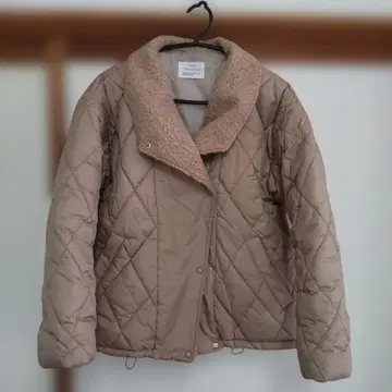 LADY LUCK LUCA 베이지 퀼팅 자켓