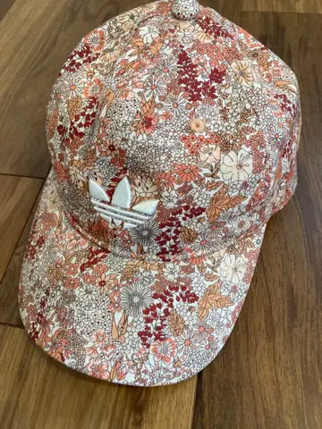 adidas 플라워 프린트 캡